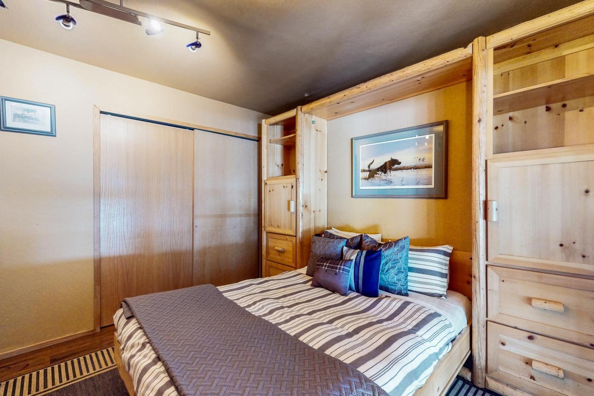 Tastefully-Updated, Classic Tahoe Family Home Truckee Exterior foto